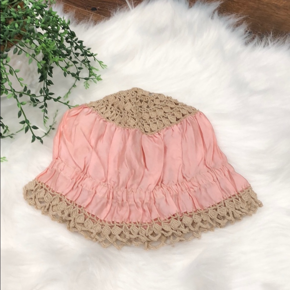 Vintage bed hat -